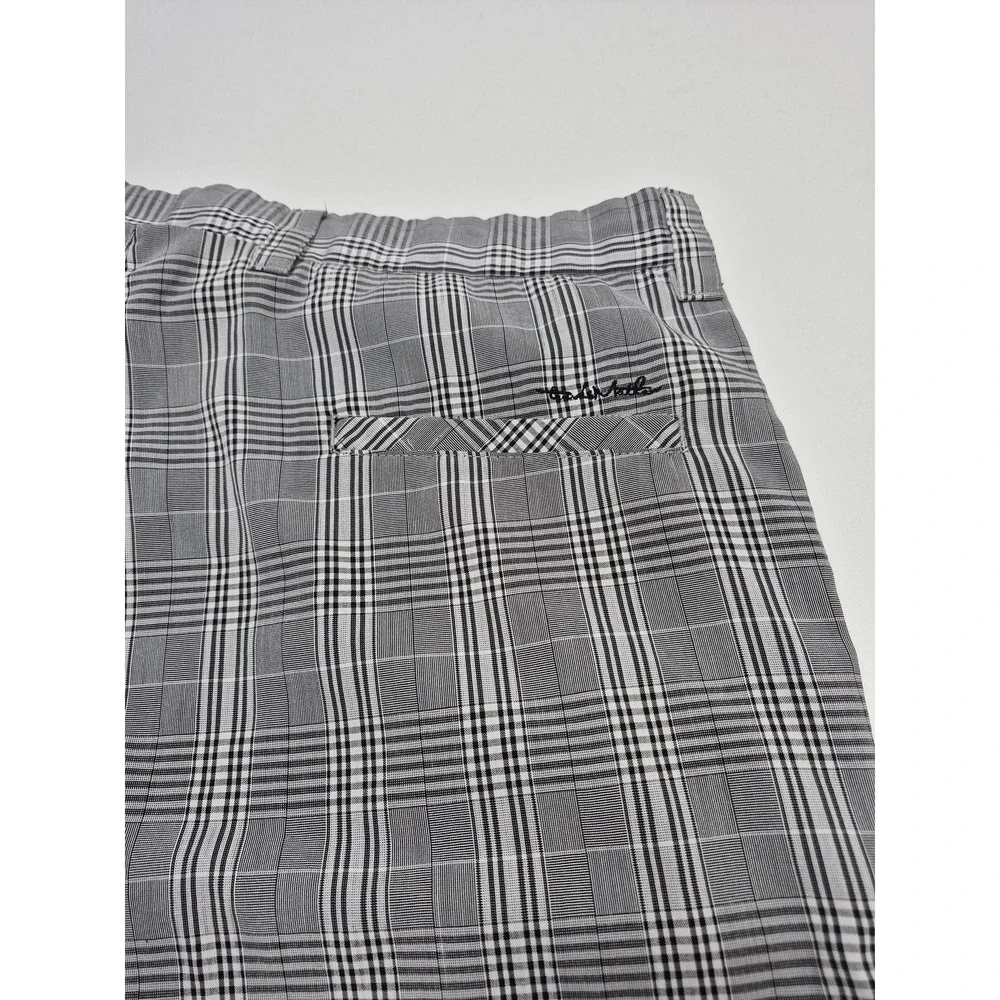 Travis Mathew Banks Plaid Shorts Men's 38 Gray Chino Stretch Golf Casual